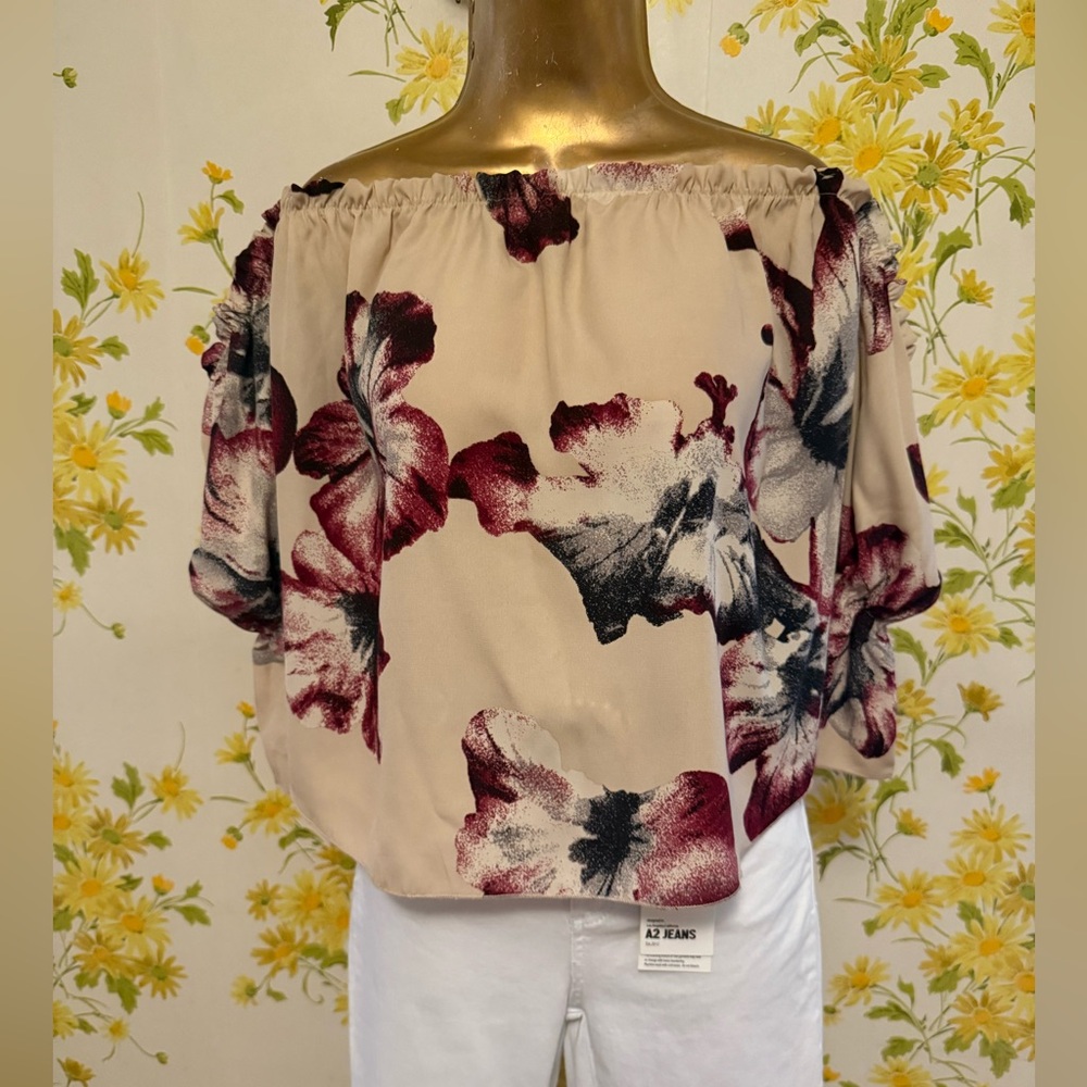 Floral Off-Shoulder Top size M